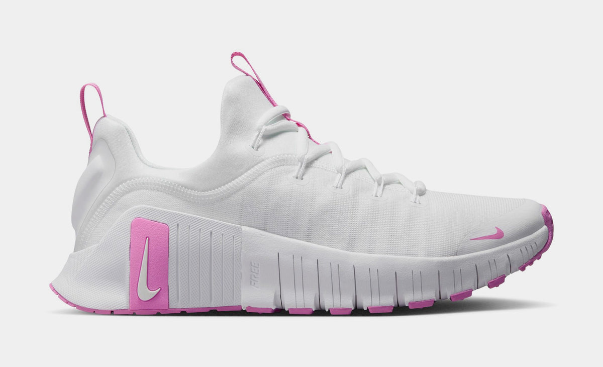 Exclusive Free Metcon 6 Womens Running Shoes (White/Playful Pink) — 5 — Front View