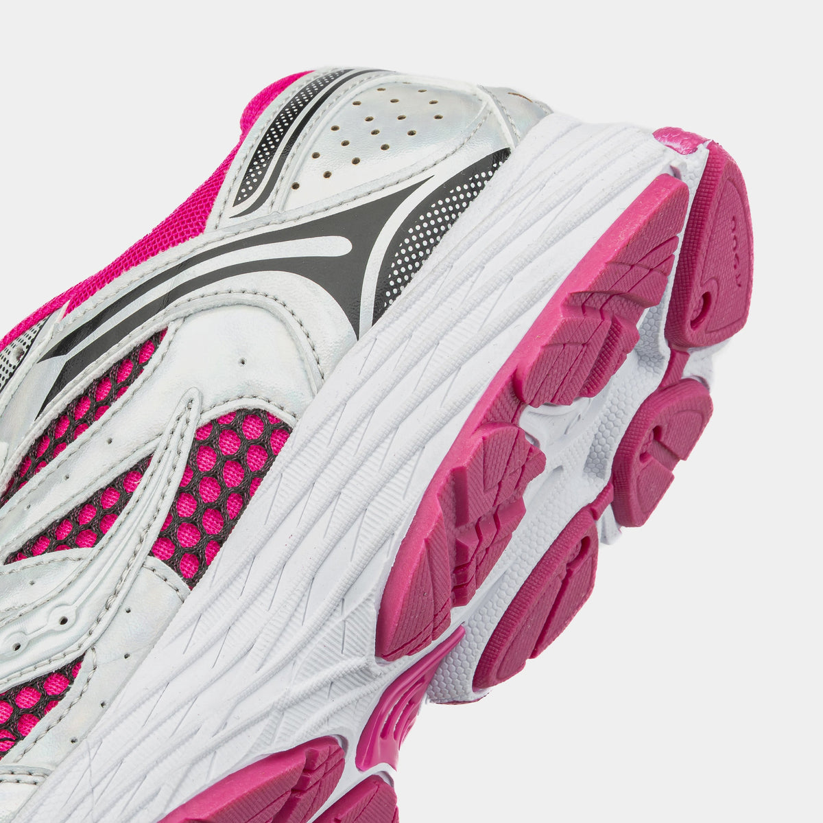 Exclusive Omni 9 Grade School Lifestyle Shoes (Pink/Silver) — 3.5Y — Lifestyle View