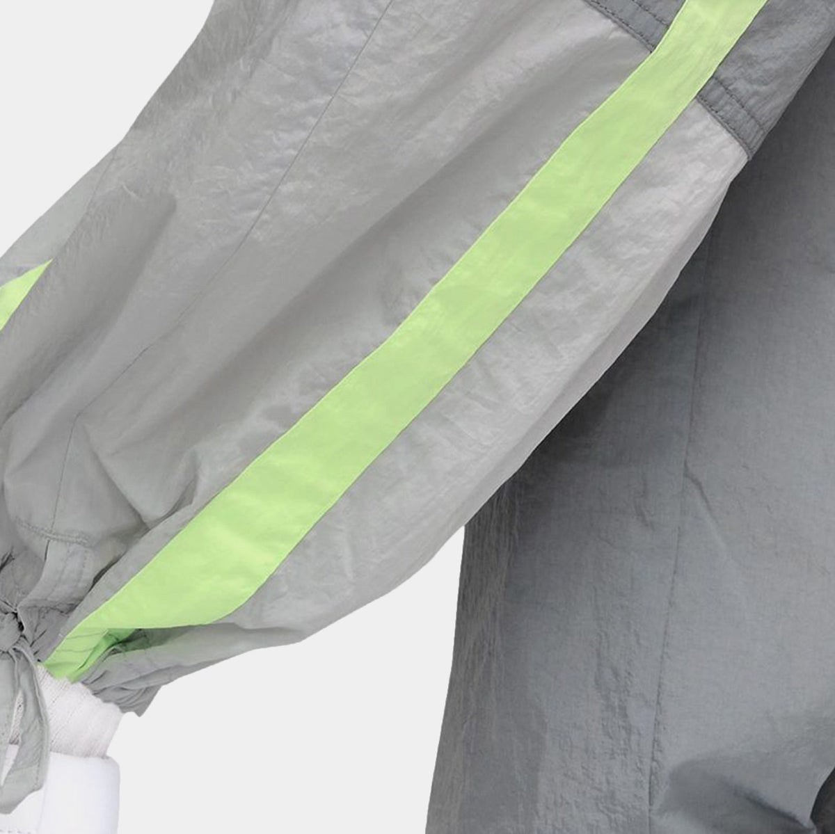 Exclusive Mid Rise Loose Woven Open Hem Womens Pants (Smoke Grey/Light Smoke Grey/Light Liquid Lime/Light Smoke Grey) — XS — Back View