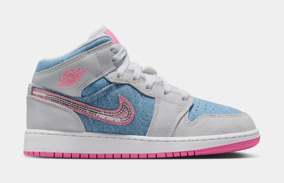 Exclusive Air Jordan 1 Mid SE Grade School Lifestyle Shoes (Cobalt Bliss/White/Pink Glow) — 4Y — Front View