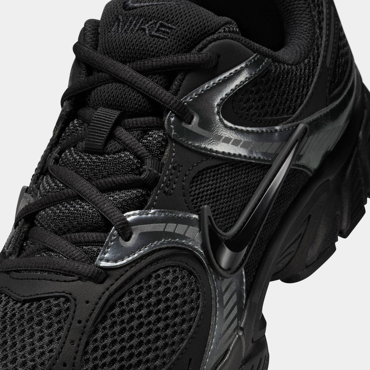 Exclusive V5 RNR Mens Running Shoes (Black/Anthracite/Black) — 6 — Detail View