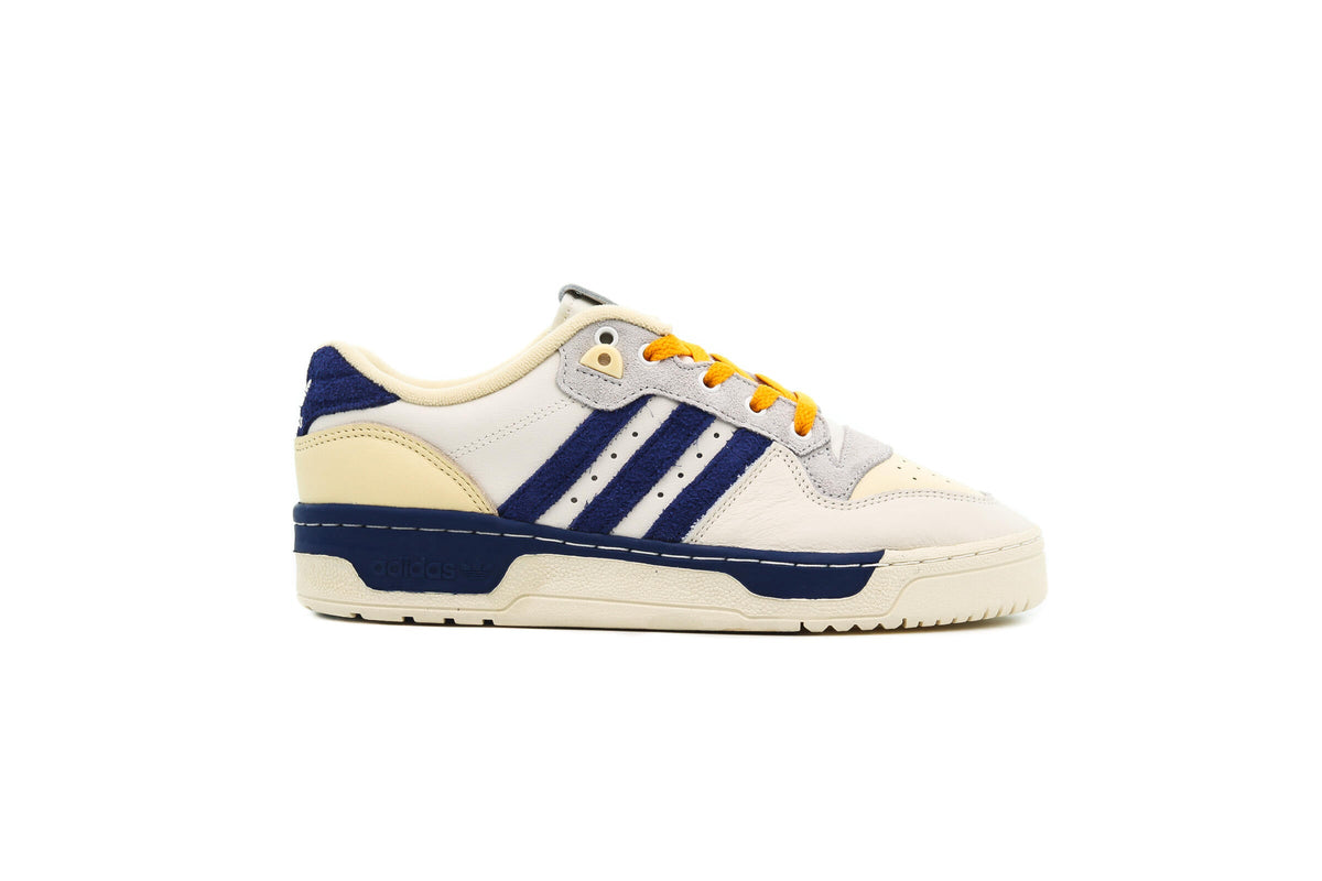 Exclusive adidas Originals RIVALRY LOW PREMIUM — 3.5 — Front View