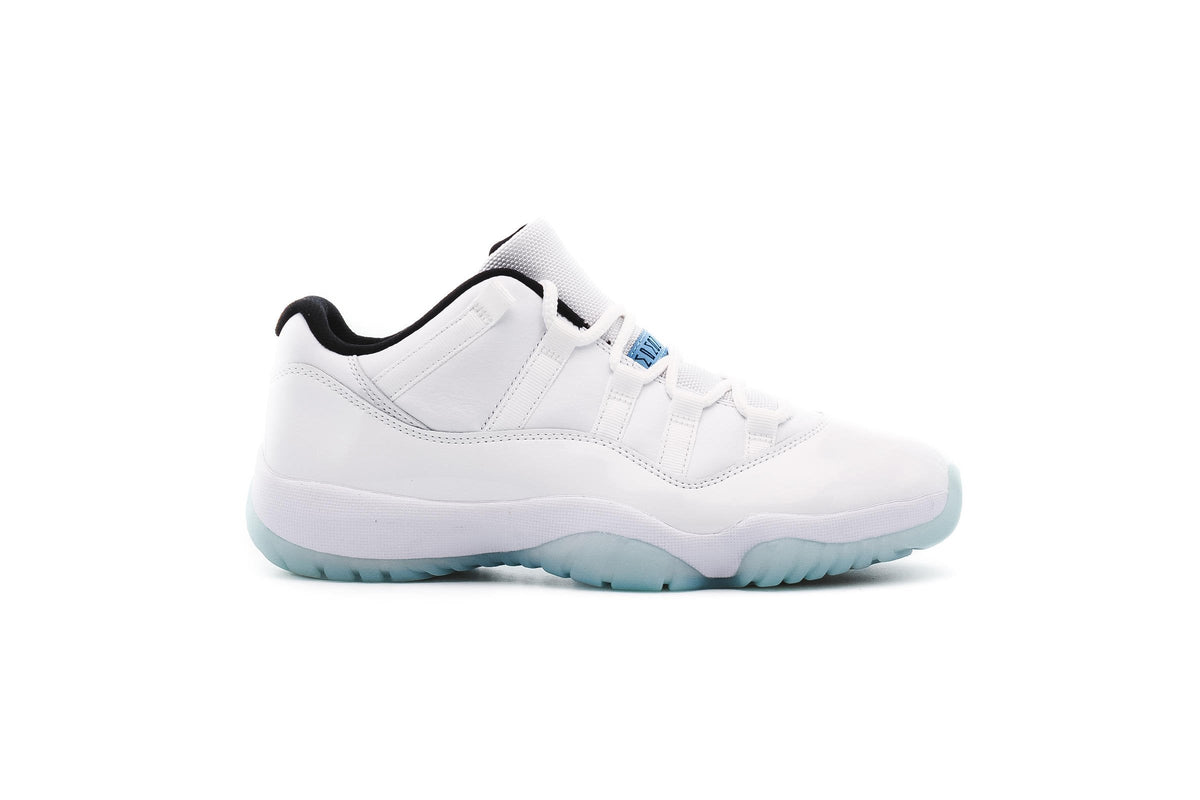 Exclusive Air Jordan 11 RETRO LOW "LEGEND BLUE" — 3.5 — Front View