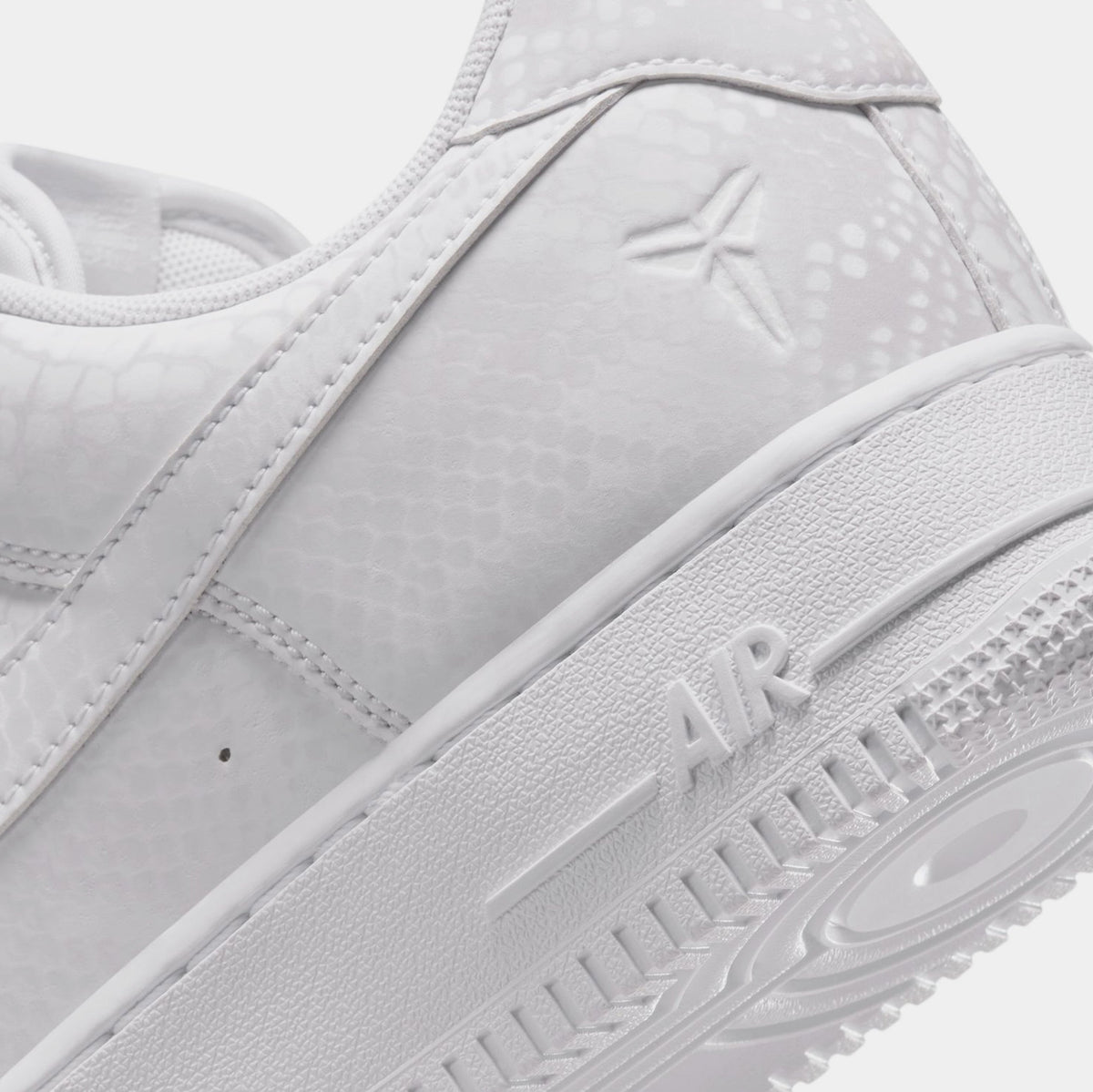 Exclusive Kobe Bryant x Air Force 1 Mamba Mentality Mens Lifestyle Shoes (White/White) — 4 — Lifestyle View