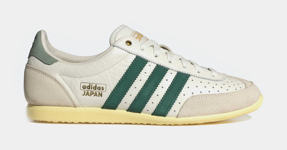 Exclusive Japan Womens Lifestyle Shoes (Off White/Collegiate Green/Orange Tint) — 5 — Front View