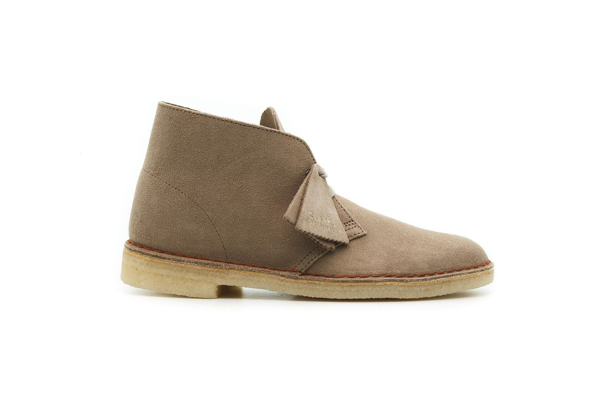 Exclusive Clarks Originals DESERT BOOT "SAND SUED" — 3 — Front View
