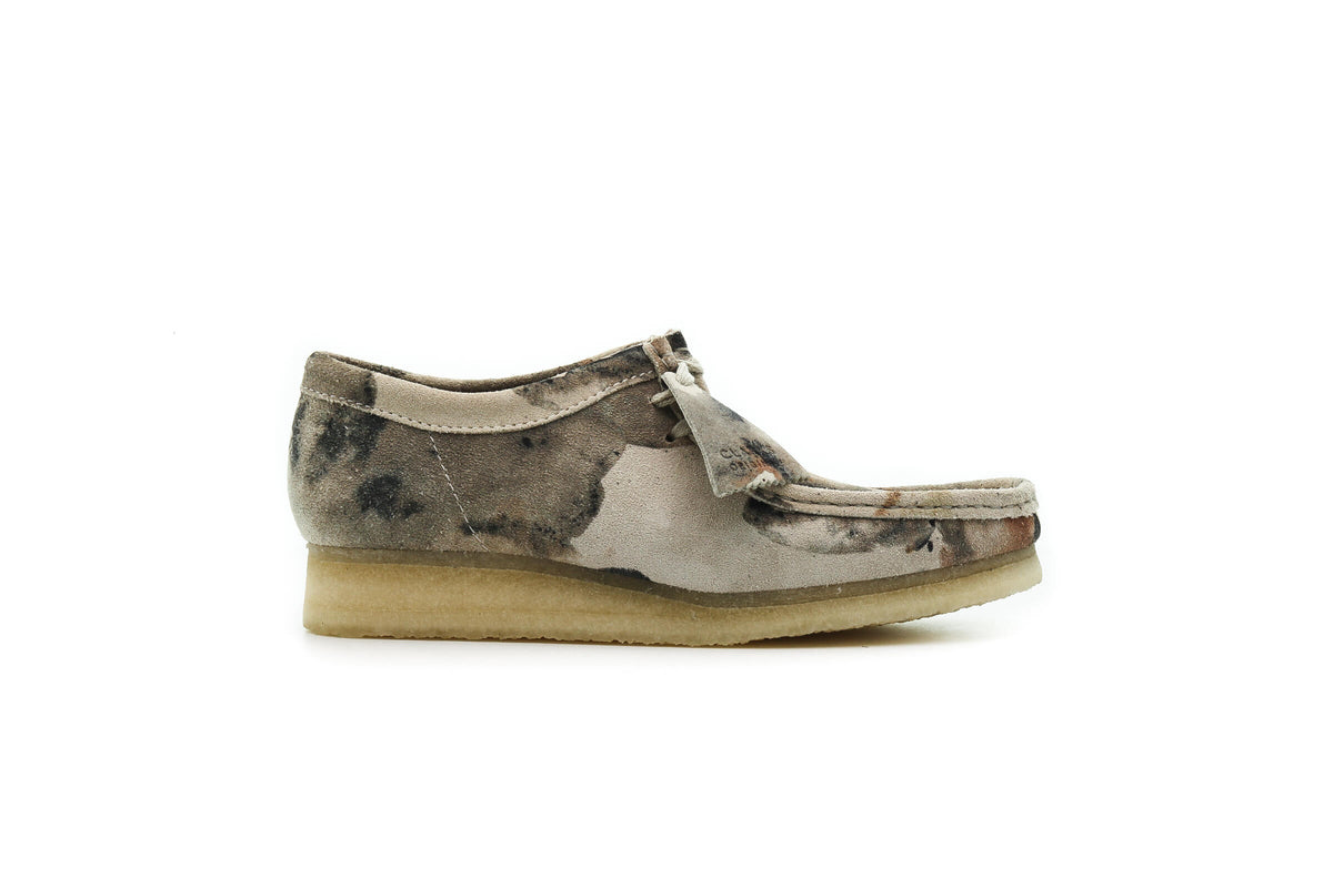 Exclusive Clarks Originals WALLABEE "CAMO" — 3 — Front View