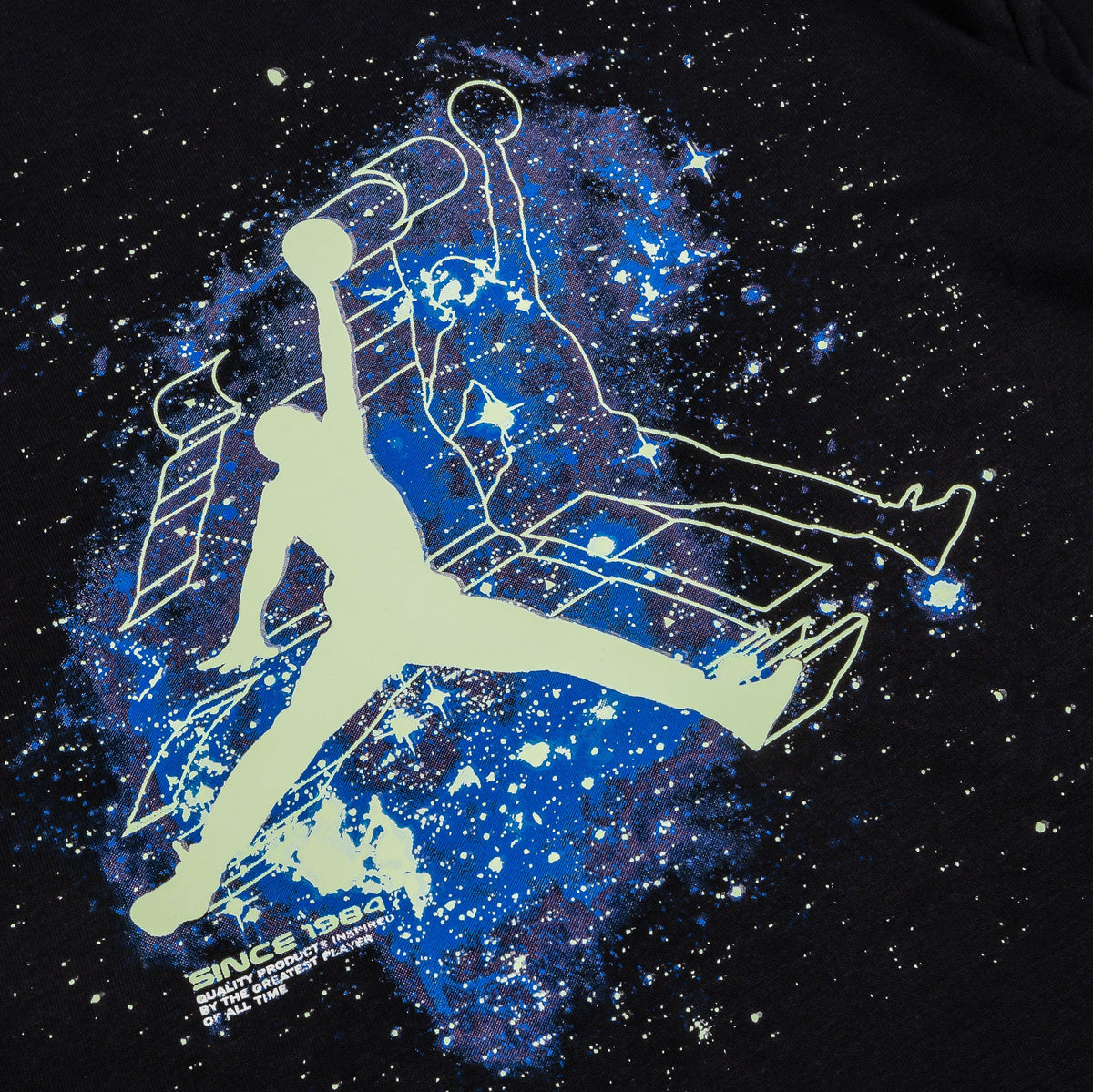 Exclusive Jumpman Glow Sky Is Not The Limit Grade School Short Sleeve Shirt (Black/Purple) — S — Side View