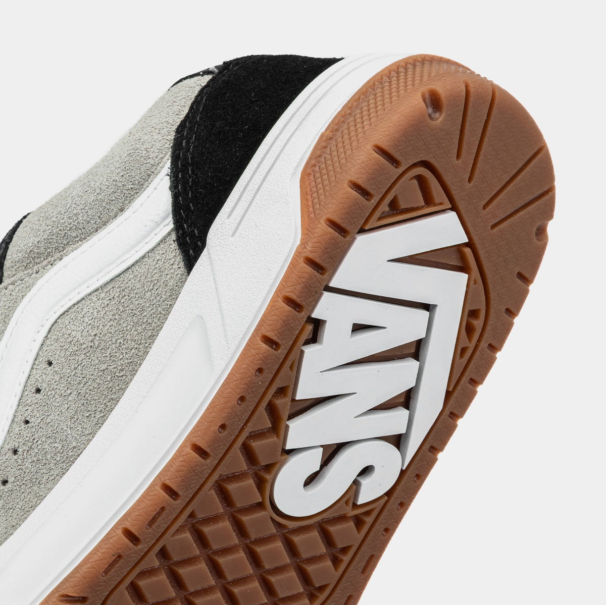 Exclusive Hylane Grade School Skate Shoes (Black/Grey) — 3.5Y — Lifestyle View