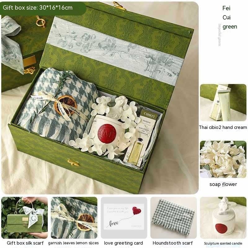 Exclusive Gift For Girlfriend Niche Winter Scarf Gift Box — Style 1 — Detail View