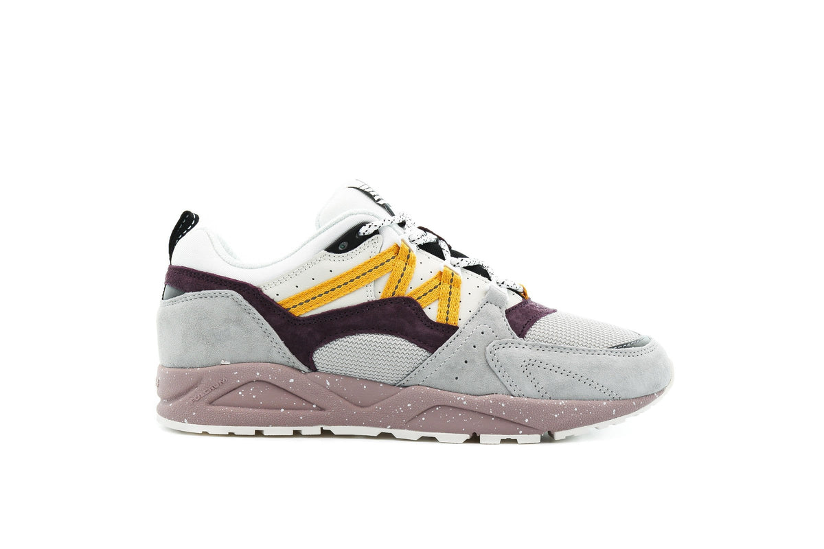 Exclusive Karhu Fusion 2.0 "DAWN BLUE" — 4 — Front View