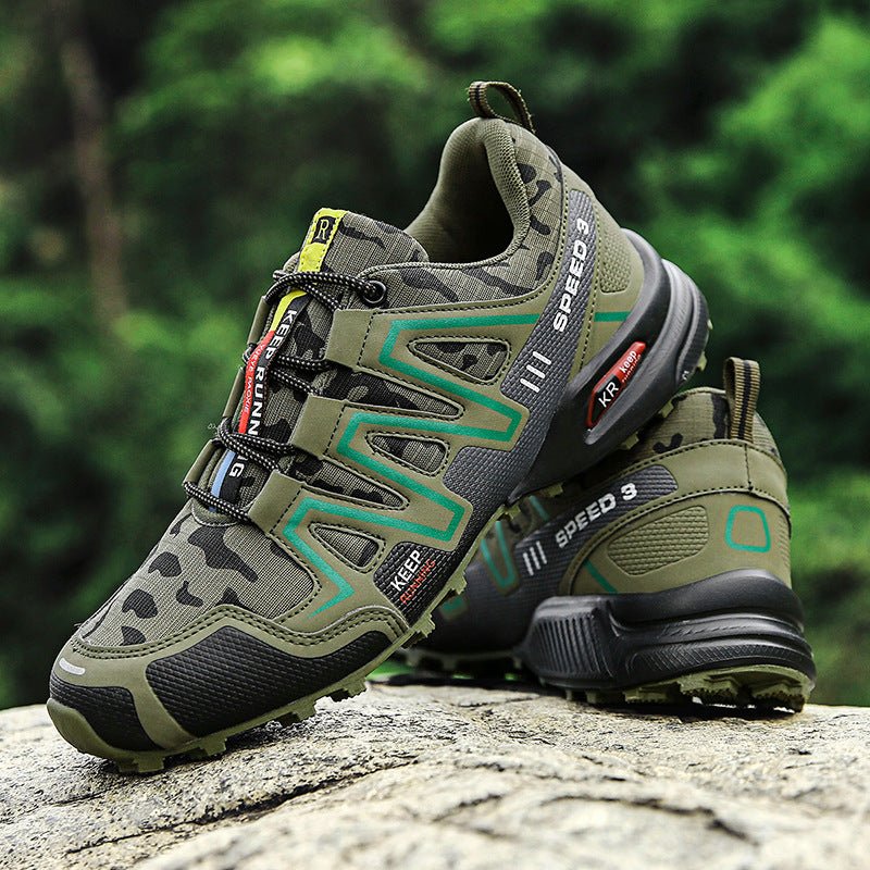Exclusive Men Hiking Shoes — LIGHT GREY — Size 39 — Front View