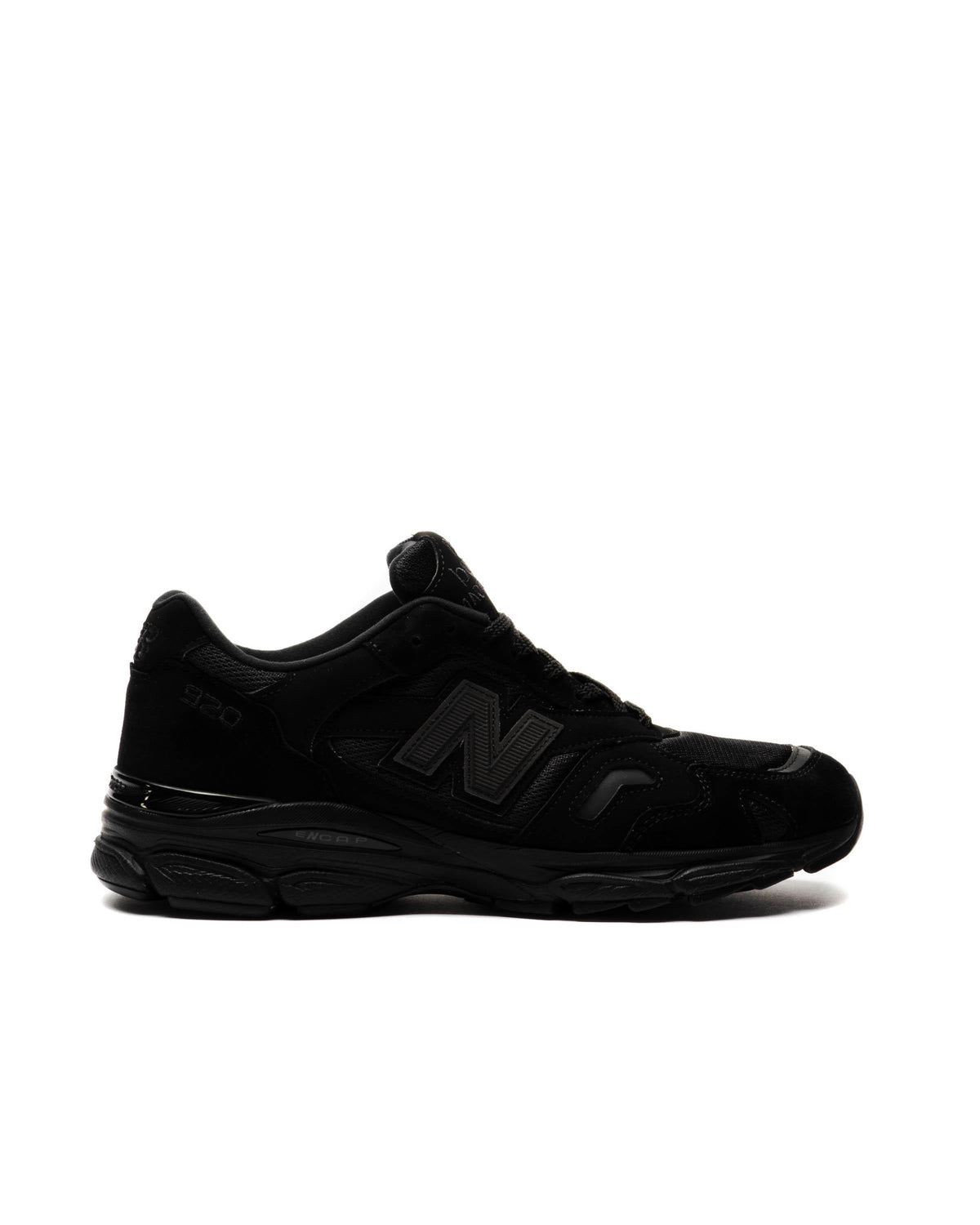 Exclusive New Balance M 920 BLK — 4 — Front View