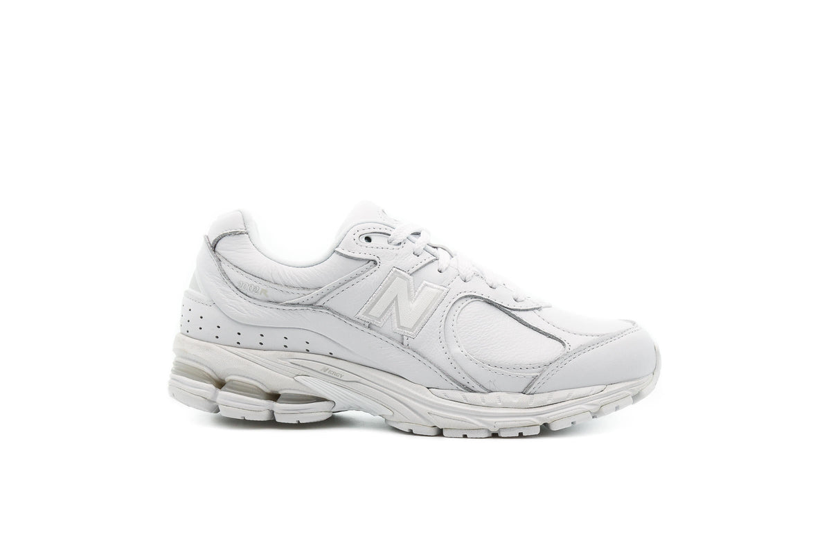 Exclusive New Balance ML 2002 RI — 4 — Front View