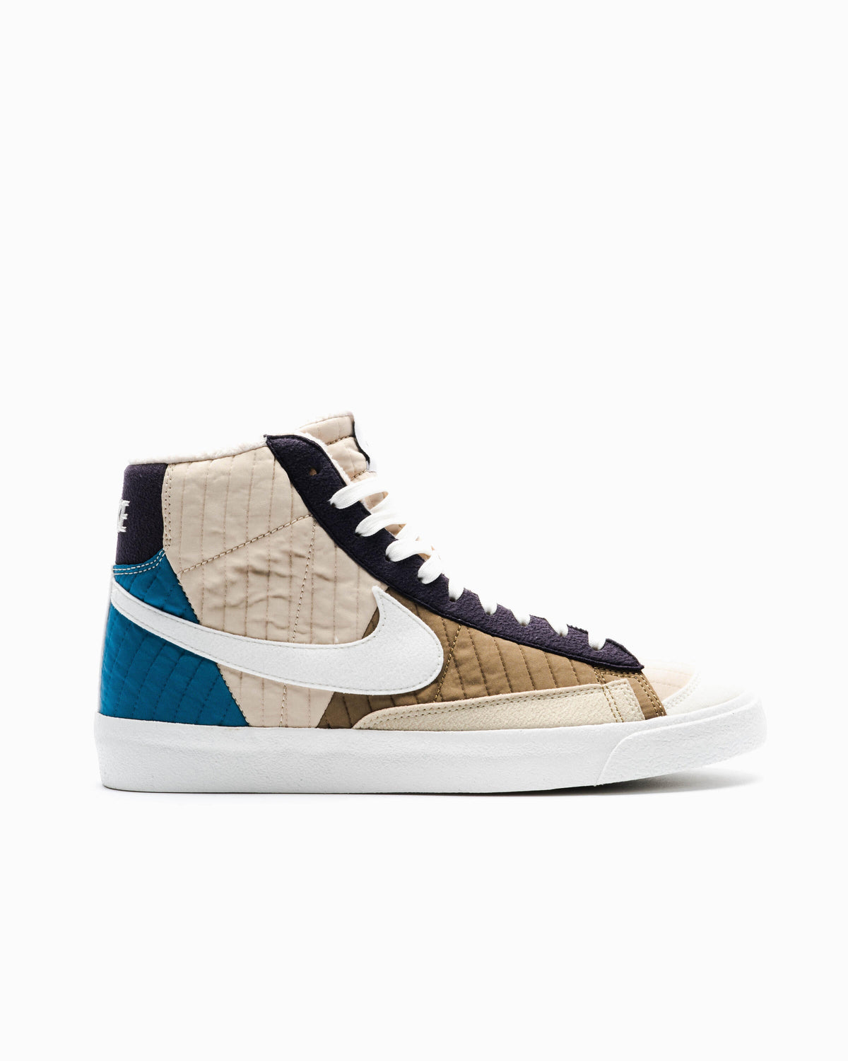 Exclusive Nike BLAZER MID '77 LX NN — 3.5 — Front View