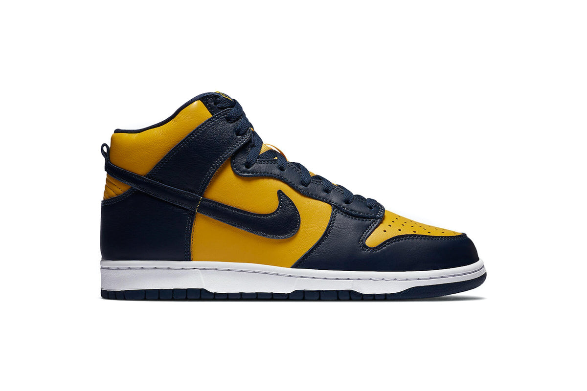 Exclusive Nike DUNK HIGH SP "VARSITY MAIZE" — 3.5 — Front View