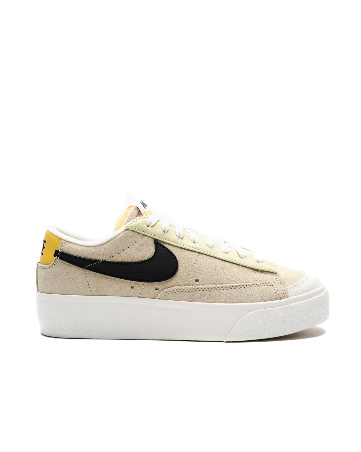 Exclusive Nike WMNS BLAZER PLATFORM — 5 — Front View