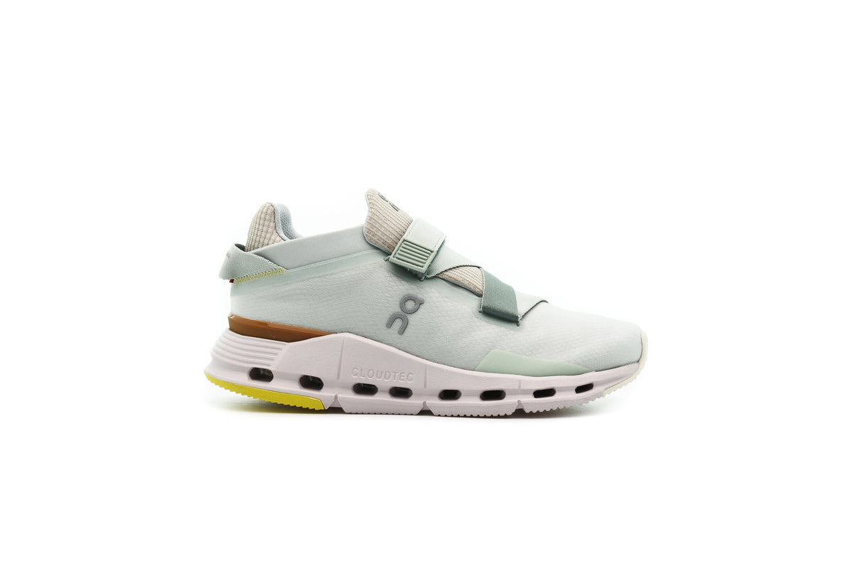 Exclusive ON Running WMNS CLOUDNOVA WRAP "LEAF" — 5 — Front View