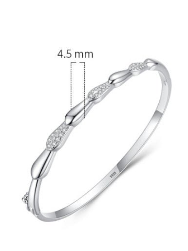 Exclusive S925 Sterling Silver Bracelet For Women — Silver — Size 16cm — Lifestyle View