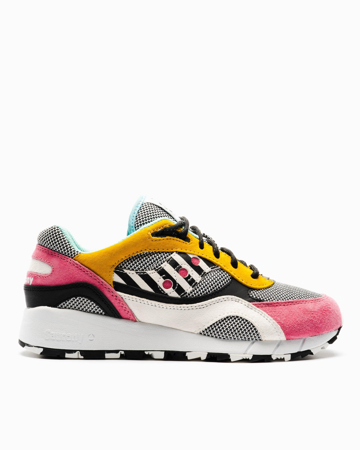Exclusive Saucony Shadow 6000 — 4 — Front View