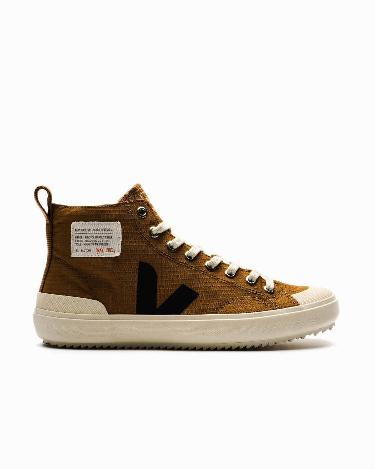 Exclusive Veja Nova HL — 4 — Front View
