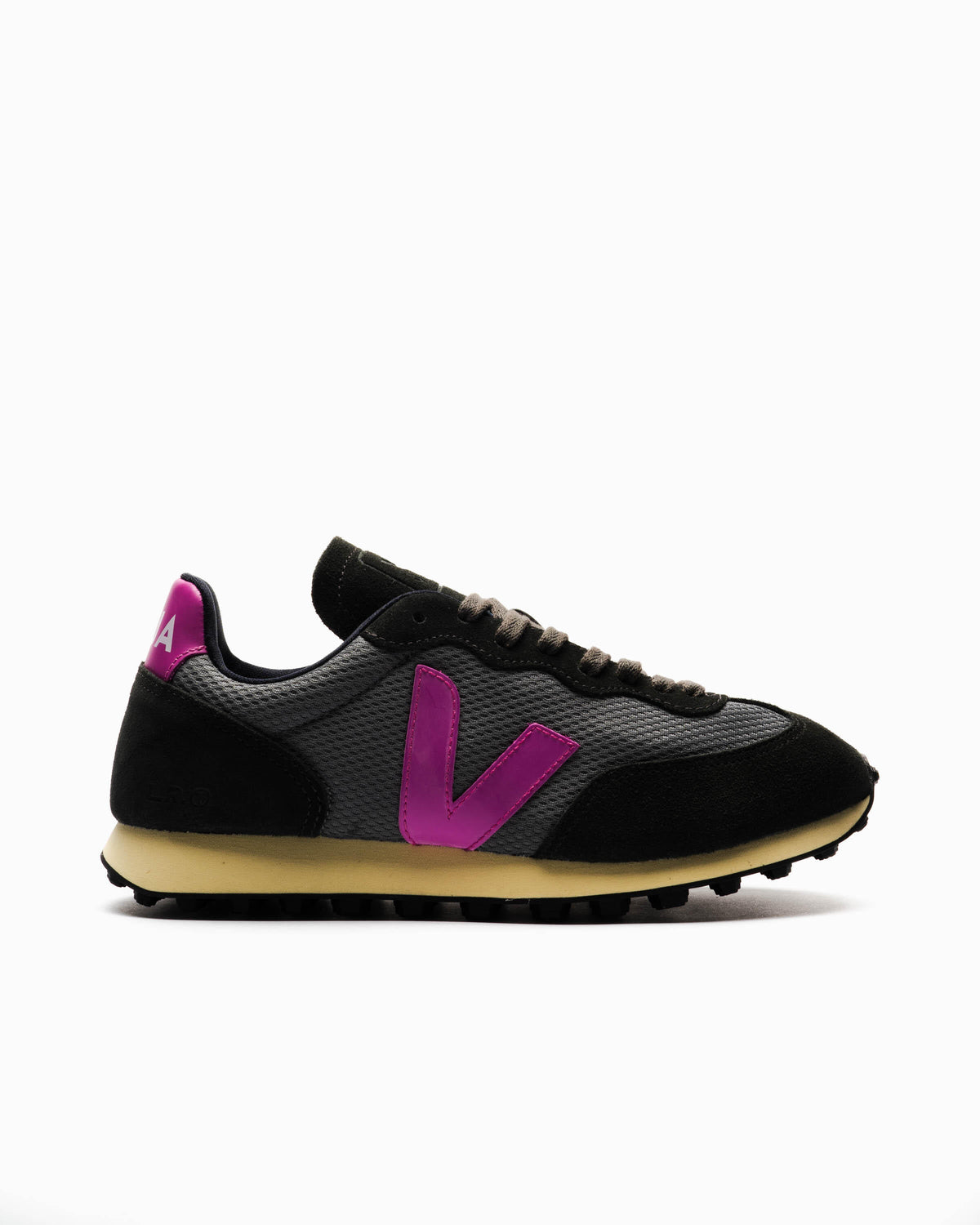 Exclusive Veja WMNS Rio Branco — 4 — Front View