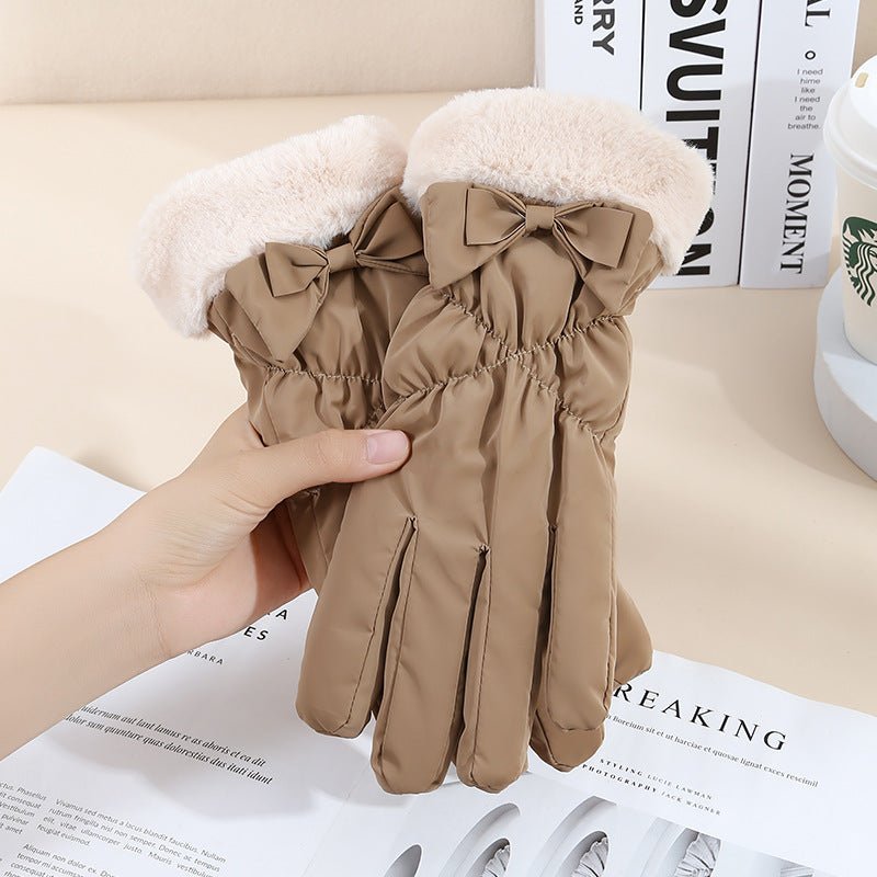 Exclusive Winter Women's Touch Screen Fleece-lined Thickened Warm Gloves — Fur Mouth Bear Beige — Alternate View 9