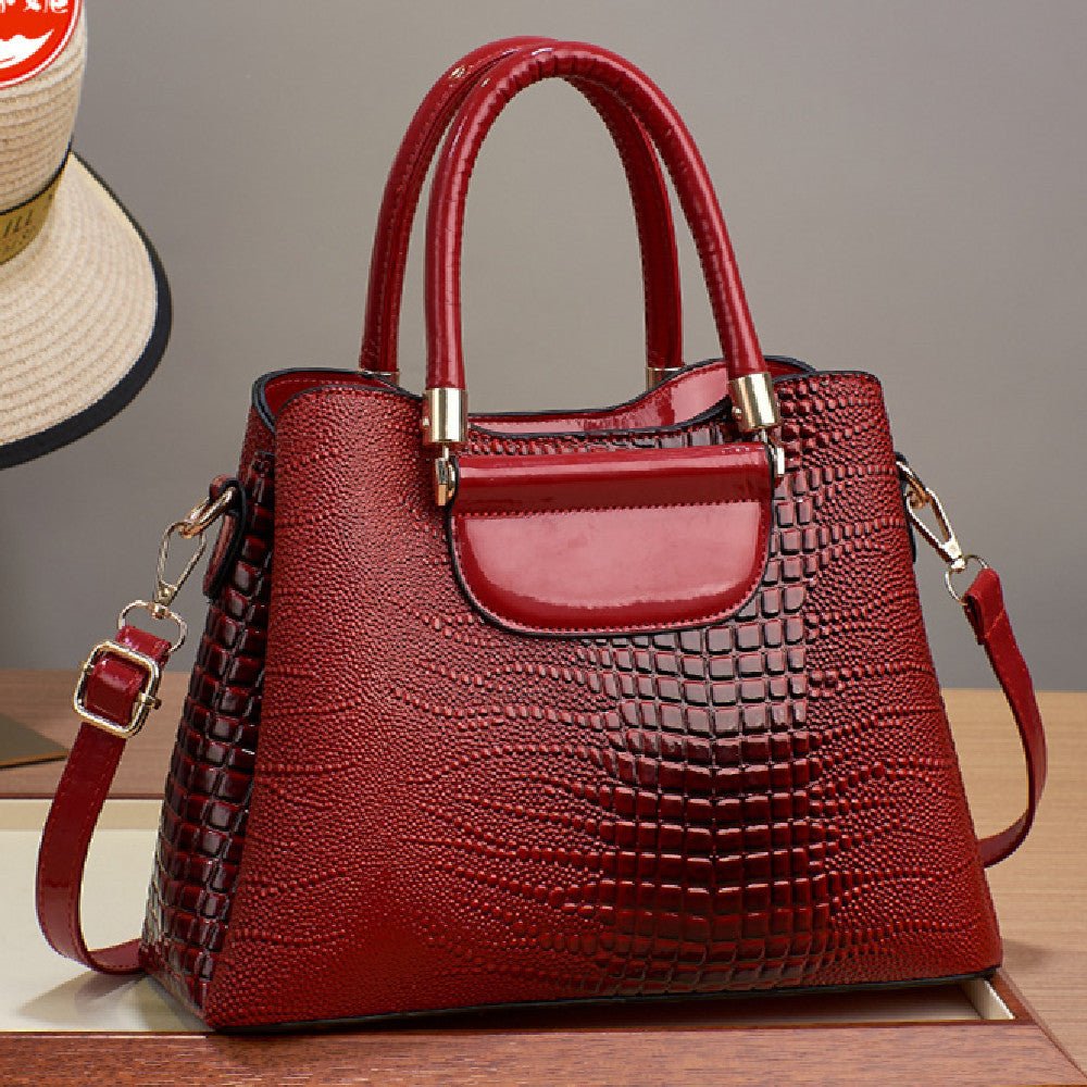 Exclusive Women's Fashion Shoulder Messenger Bag — Black — Front View