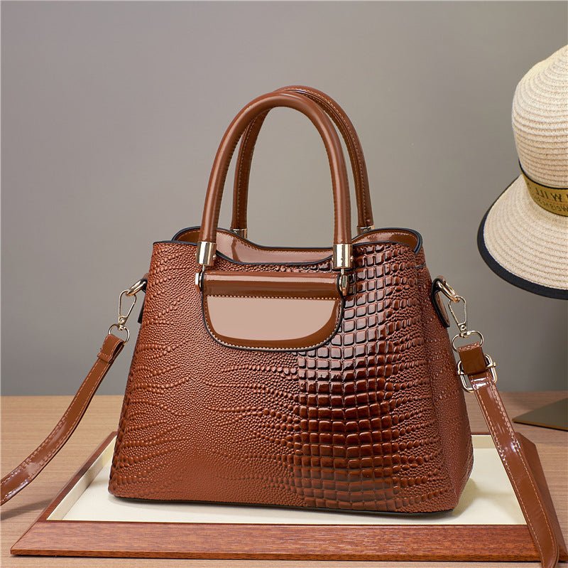 Exclusive Women's Fashion Shoulder Messenger Bag — Black — Side View